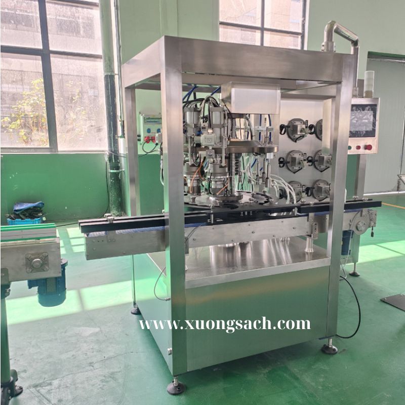 Máy cắt phóng màng co thân chai tự động