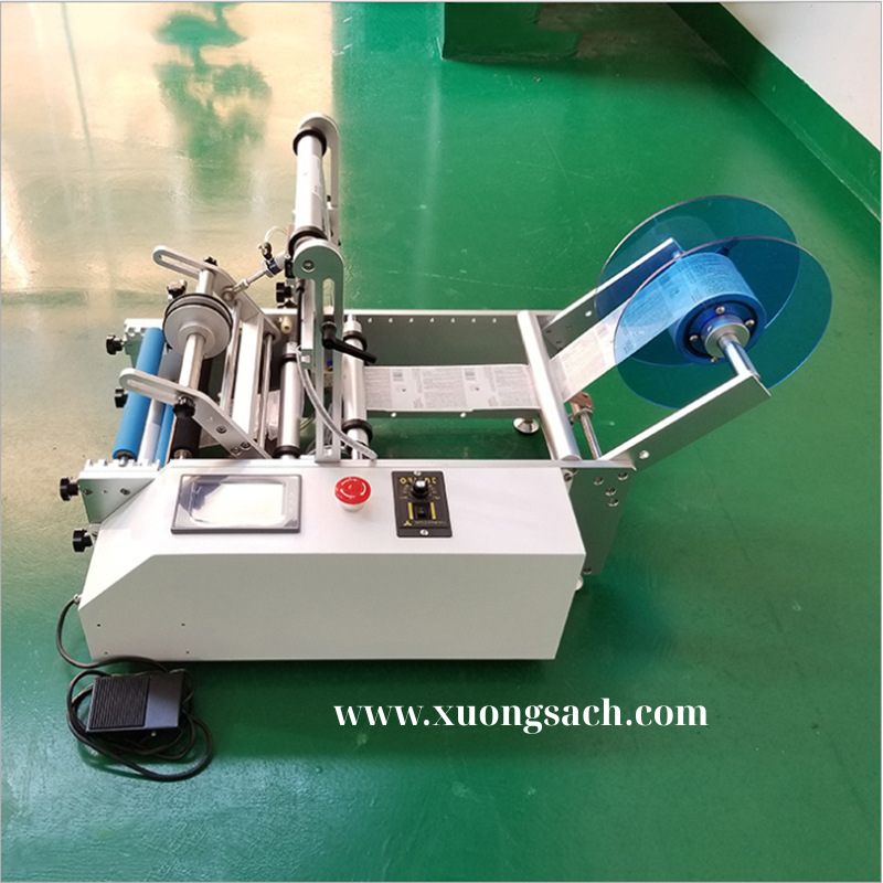 Máy dán nhãn decal chai tròn bán tự động