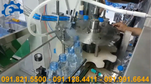 Máy sản xuất nước tinh khiết – Chuyên cung cấp dây chuyền chiết rót nước đóng chai tự động